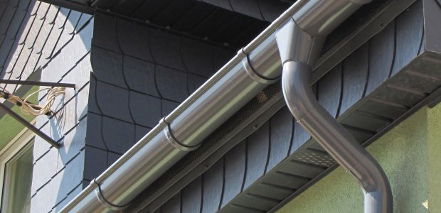 How To Make A Swan Neck For Standard Guttering (Video)